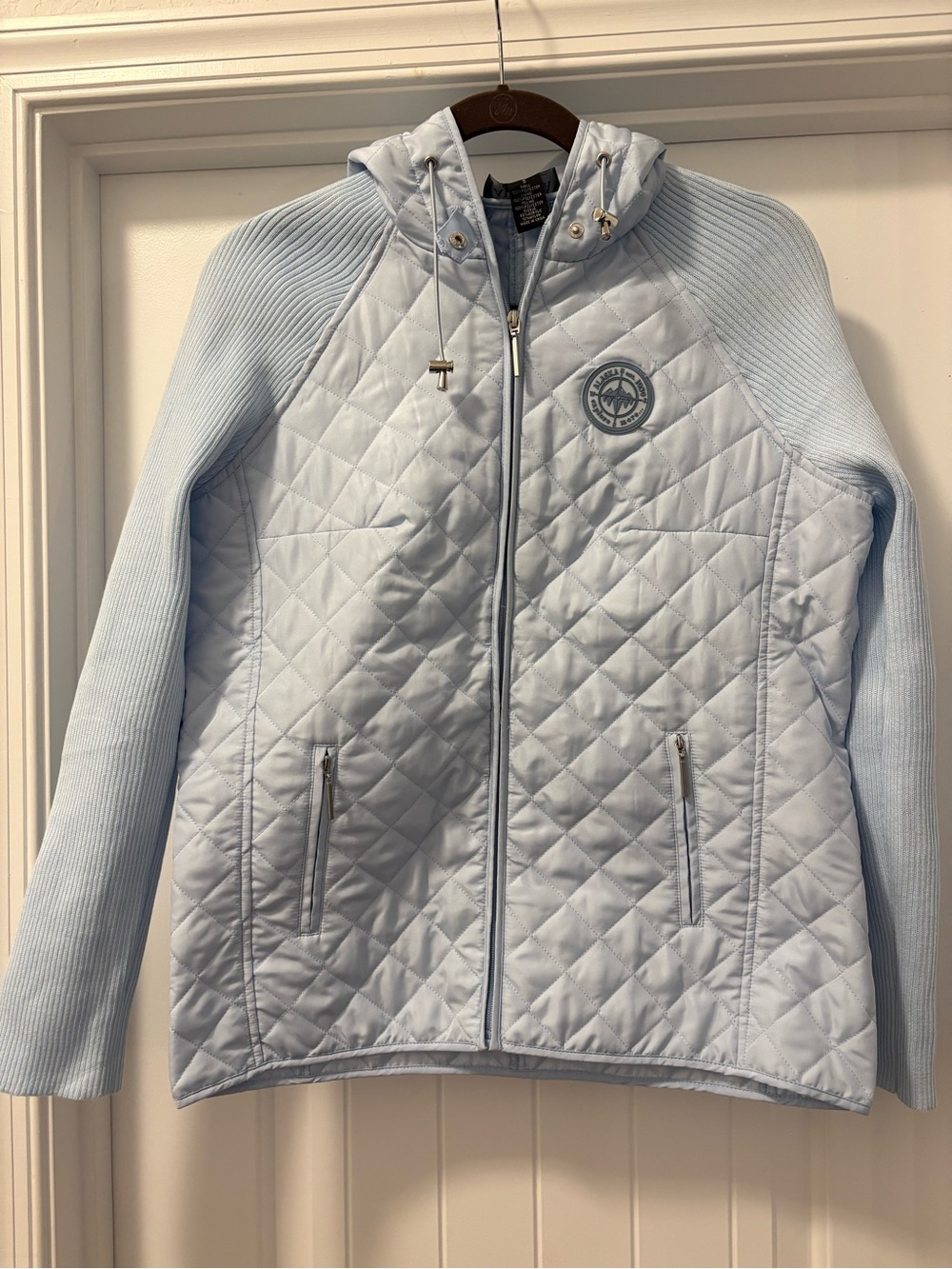 Alaska Women’s Light Blue Quilted Hooded Puffer Jacket Size Small